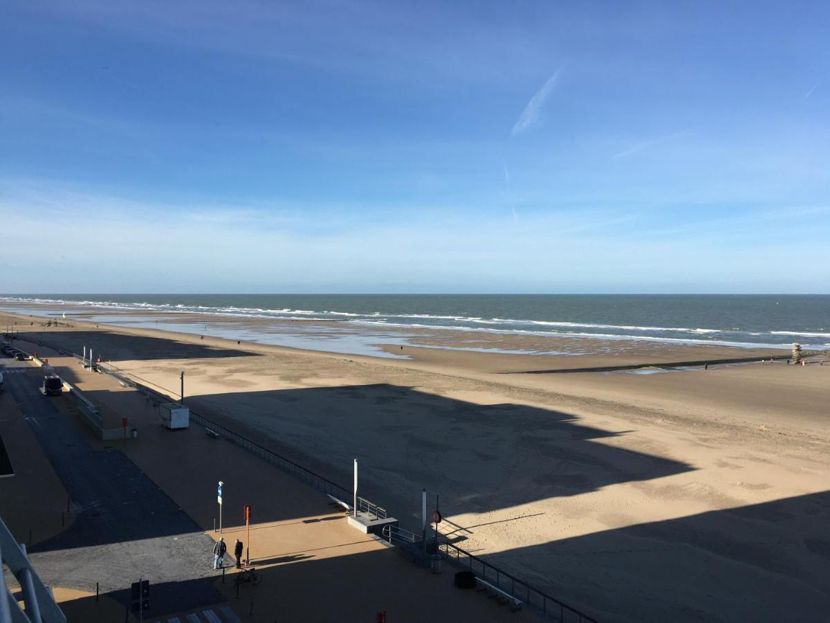 Studio 4 Pers Met Frontaal Zeezicht & Prive Zwembad Oostende المظهر الخارجي الصورة