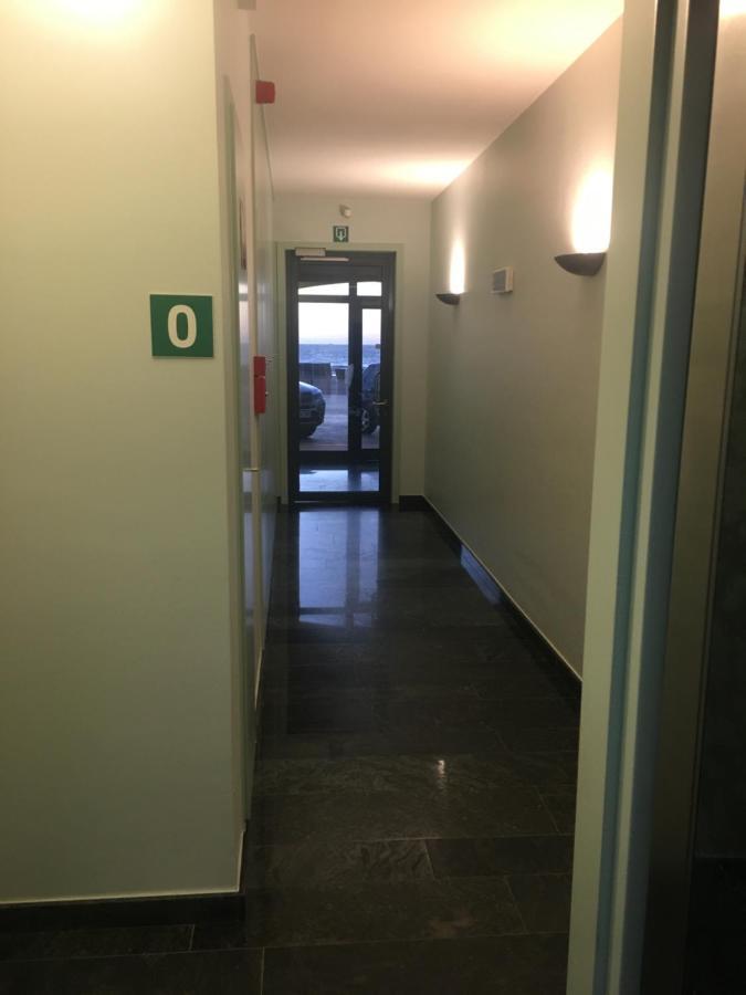 Studio 4 Pers Met Frontaal Zeezicht & Prive Zwembad Oostende المظهر الخارجي الصورة